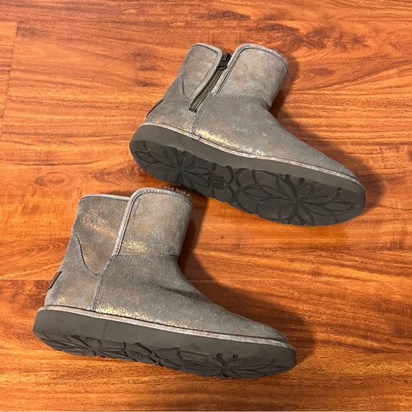 UGG Abree Mini Stardust Gunmetal Boots - Picture 4 of 7